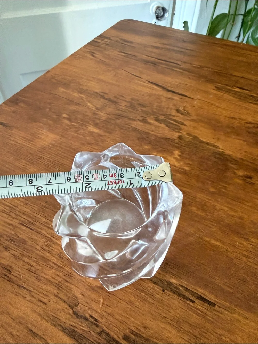 SHANNON IRELAND Clear Sculpted Leaf Glass Votive